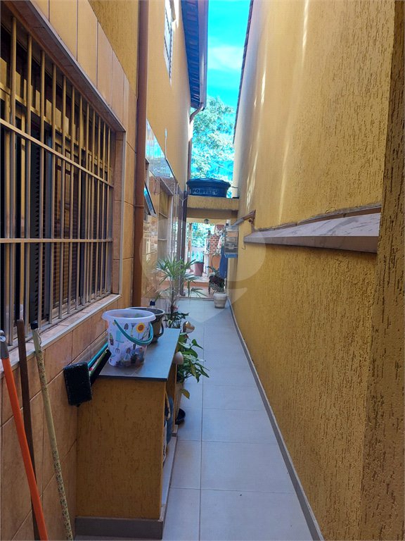 Sobrado à venda com 4 quartos, sendo 1 suíte,  em Vila Gustavo, São Paulo, SP
