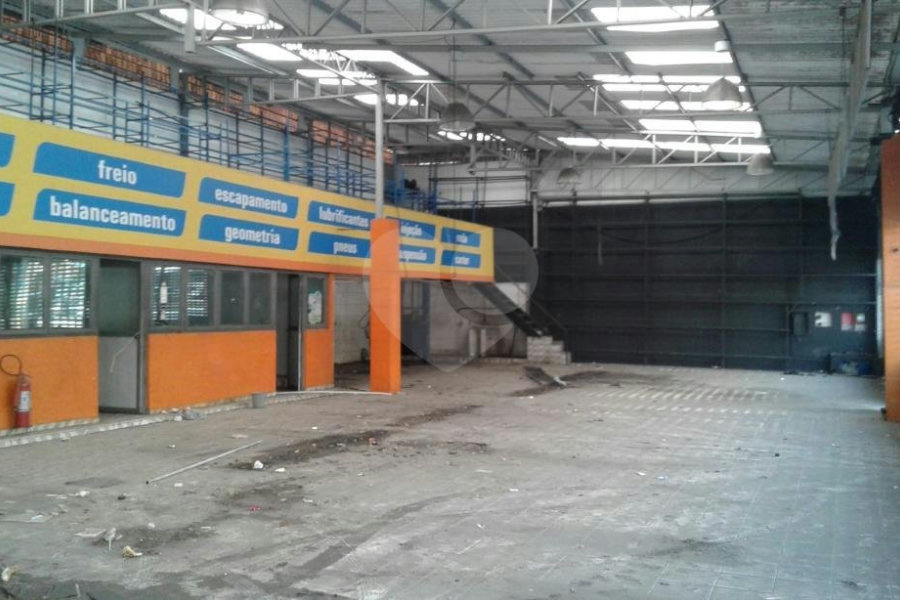 Prédio à venda em Pari, São Paulo, SP