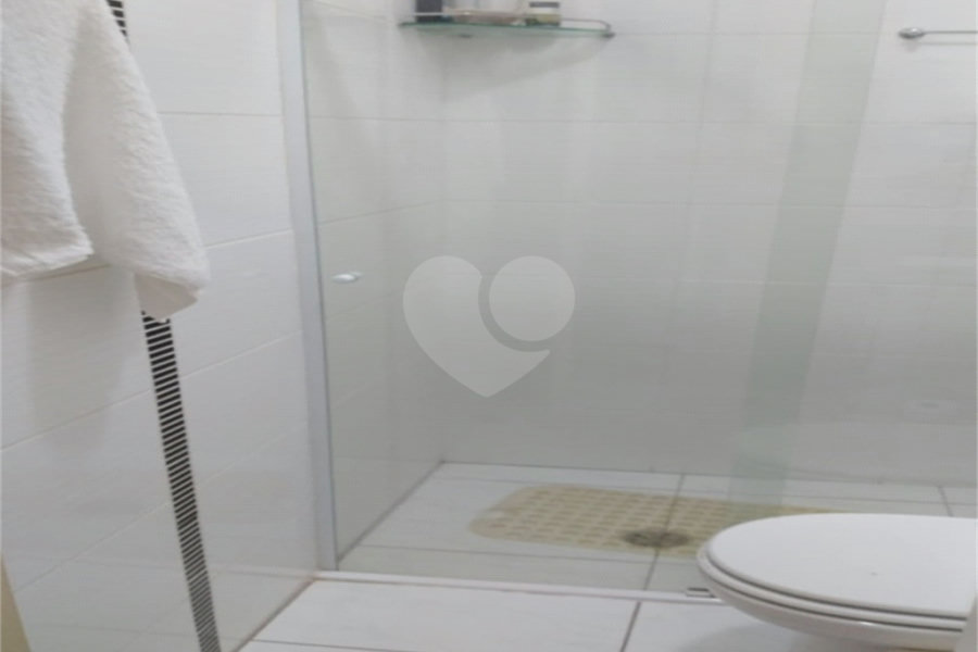 Casa à venda com 3 quartos, sendo 2 suítes, no condomínio Villa's Residencial, São Paulo - SP