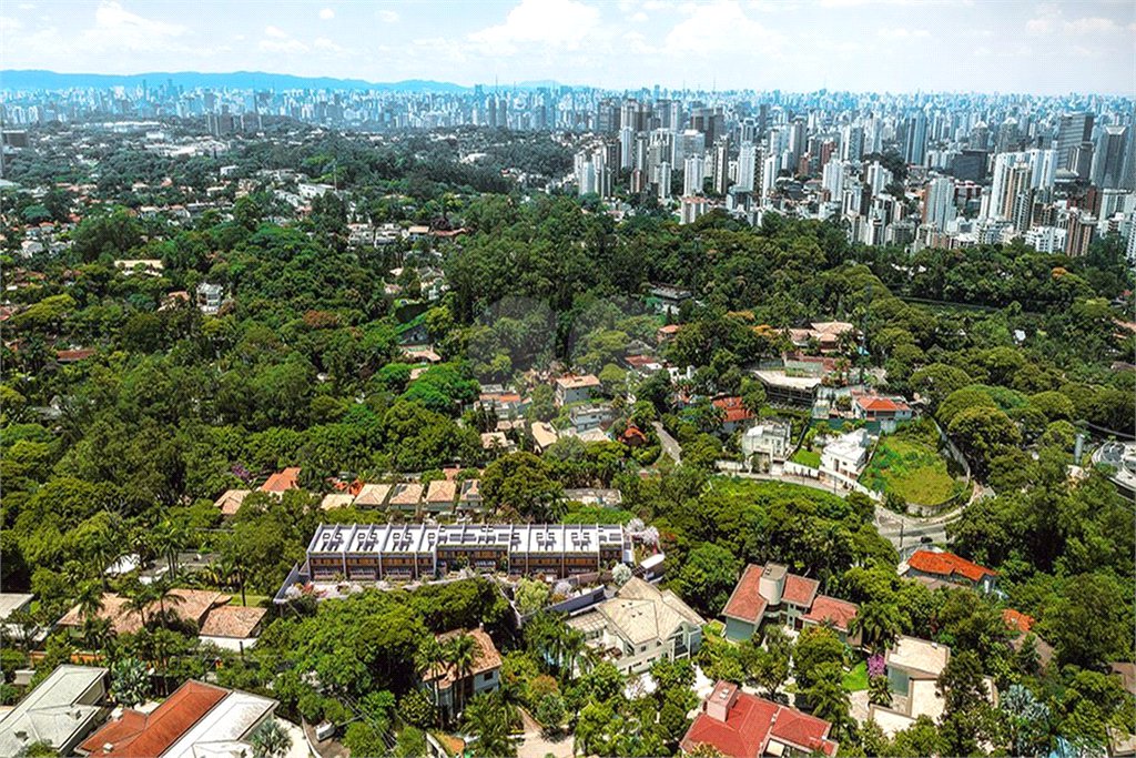 Casa à venda com 2 suítes no condomínio Jardins da Fazenda, São Paulo - SP