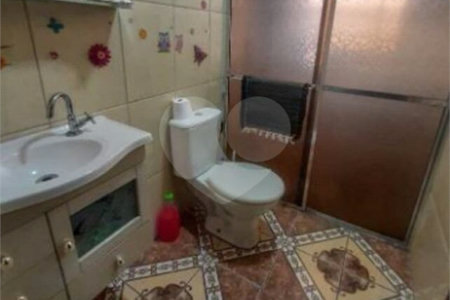 Sobrado à venda com 5 quartos, sendo 1 suíte, em Jardim Sabará, São Paulo, SP
