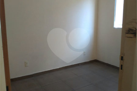 Apartamento à venda com 2 quartos em Cidade Boa Vista, Suzano, SP