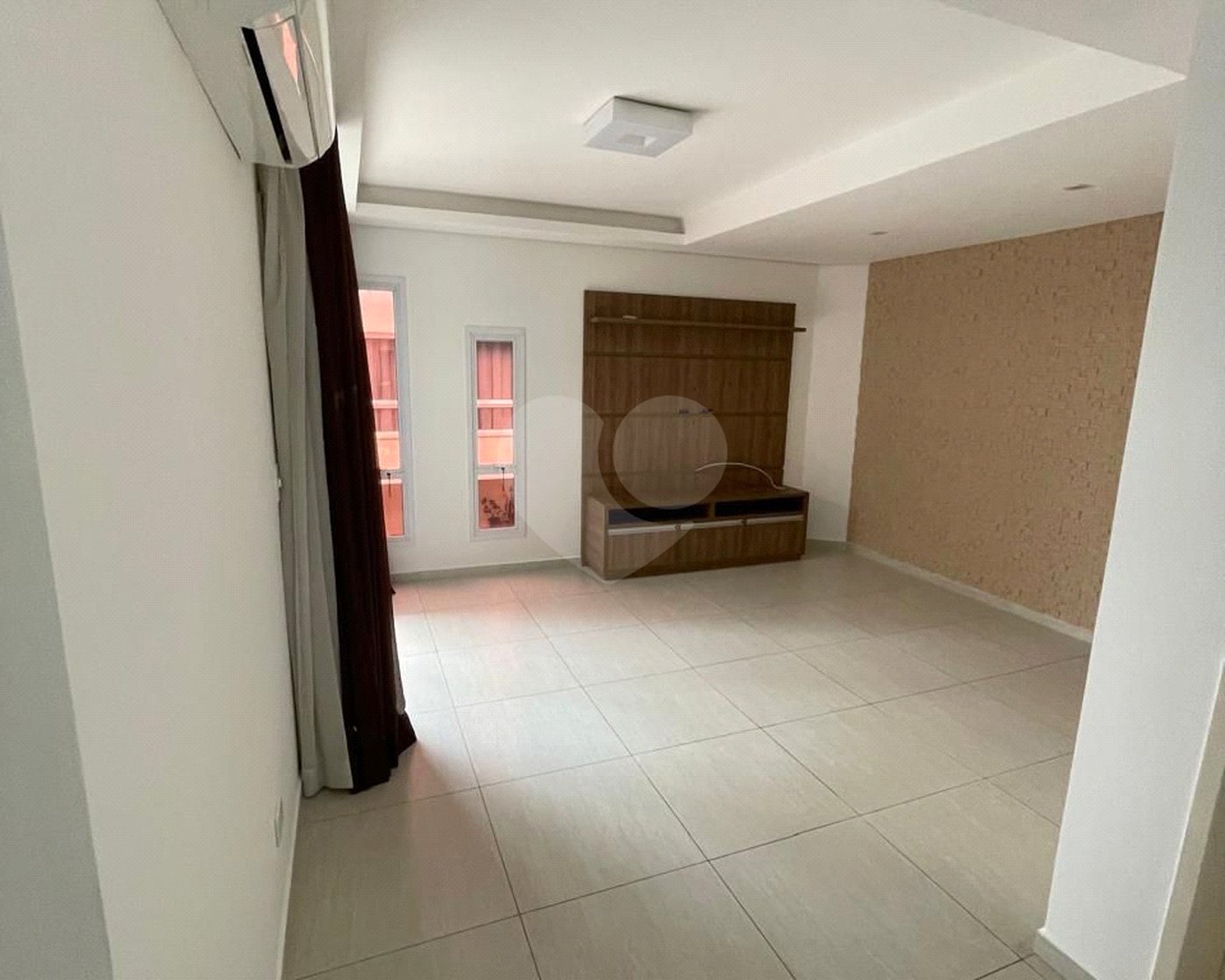 Casa à venda com 2 quartos, sendo 1 suíte, no condomínio Firenze, Sorocaba - SP