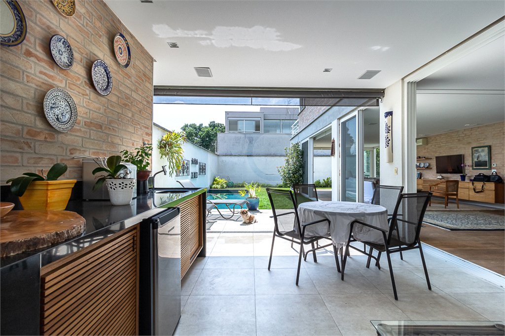 Casa à venda com 3 suítes no condomínio D'avilla, São Paulo - SP