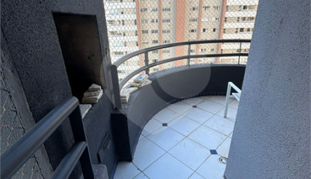 Apartamento à venda ou para alugar com 1 suíte em Vila Suzana, São Paulo, SP