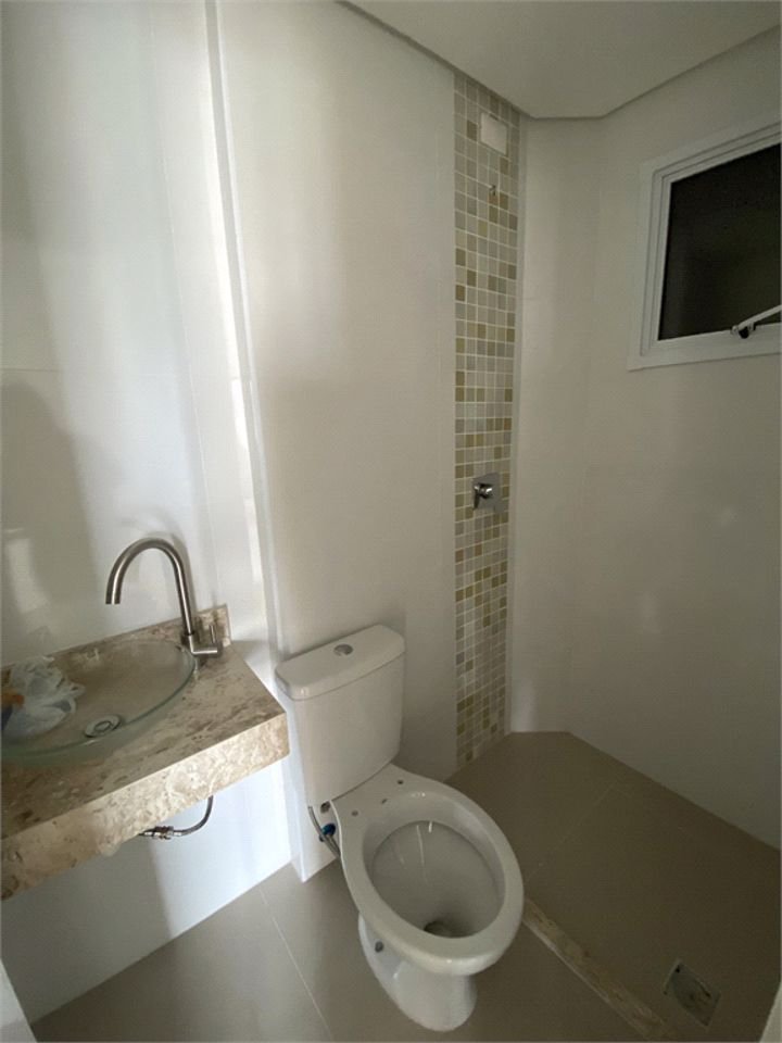 Apartamento Residencial à venda, Vila Valença, São Vicente - AP1065.