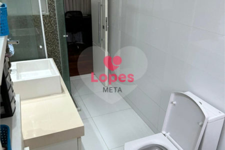 Apartamento à venda com 3 quartos, sendo 2 suítes, em Parque Residencial Aquarius, São José dos Campos, SP
