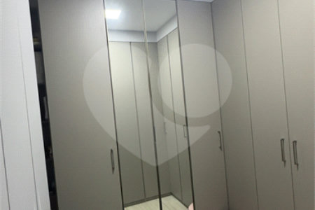 Casa à venda com 3 quartos, sendo 1 suíte, no condomínio Jardim Residencial Dona Maria José, Indaiatuba - SP