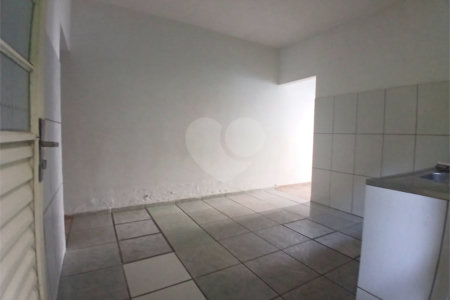 Casa à venda com 2 quartos em Jardim das Palmeiras, Atibaia, SP