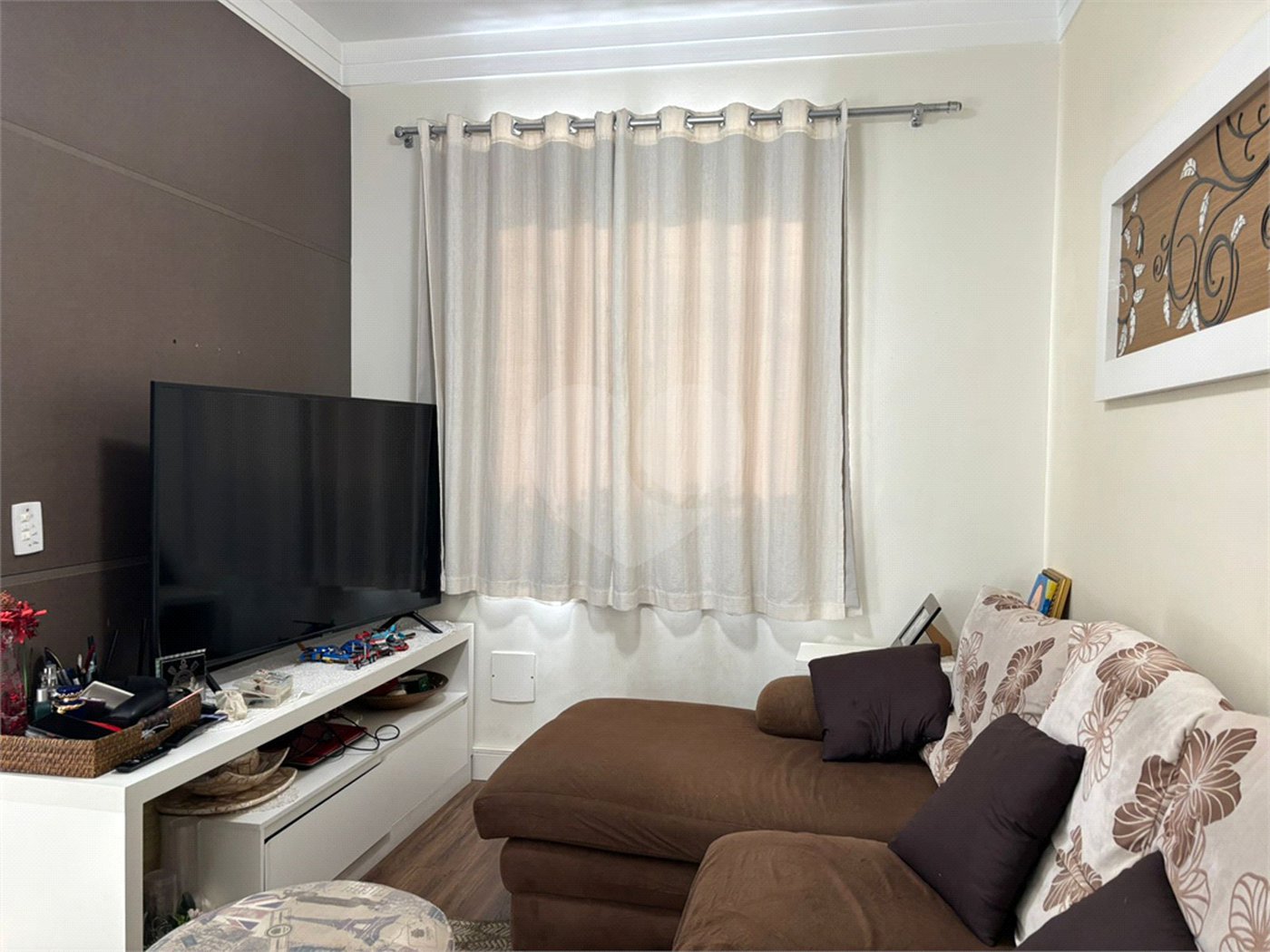 Casa à venda com 3 quartos, sendo 1 suíte, no condomínio Vila Nova Horizonte, Suzano - SP