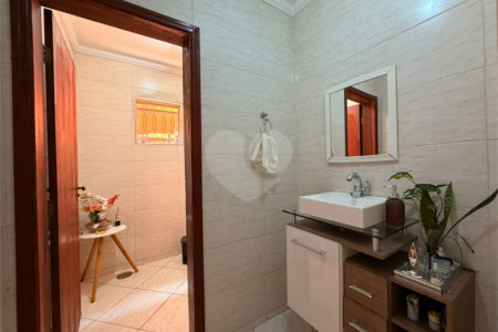 Sobrado à venda com 3 quartos, sendo 1 suíte, em Jardim Califórnia, Sorocaba, SP