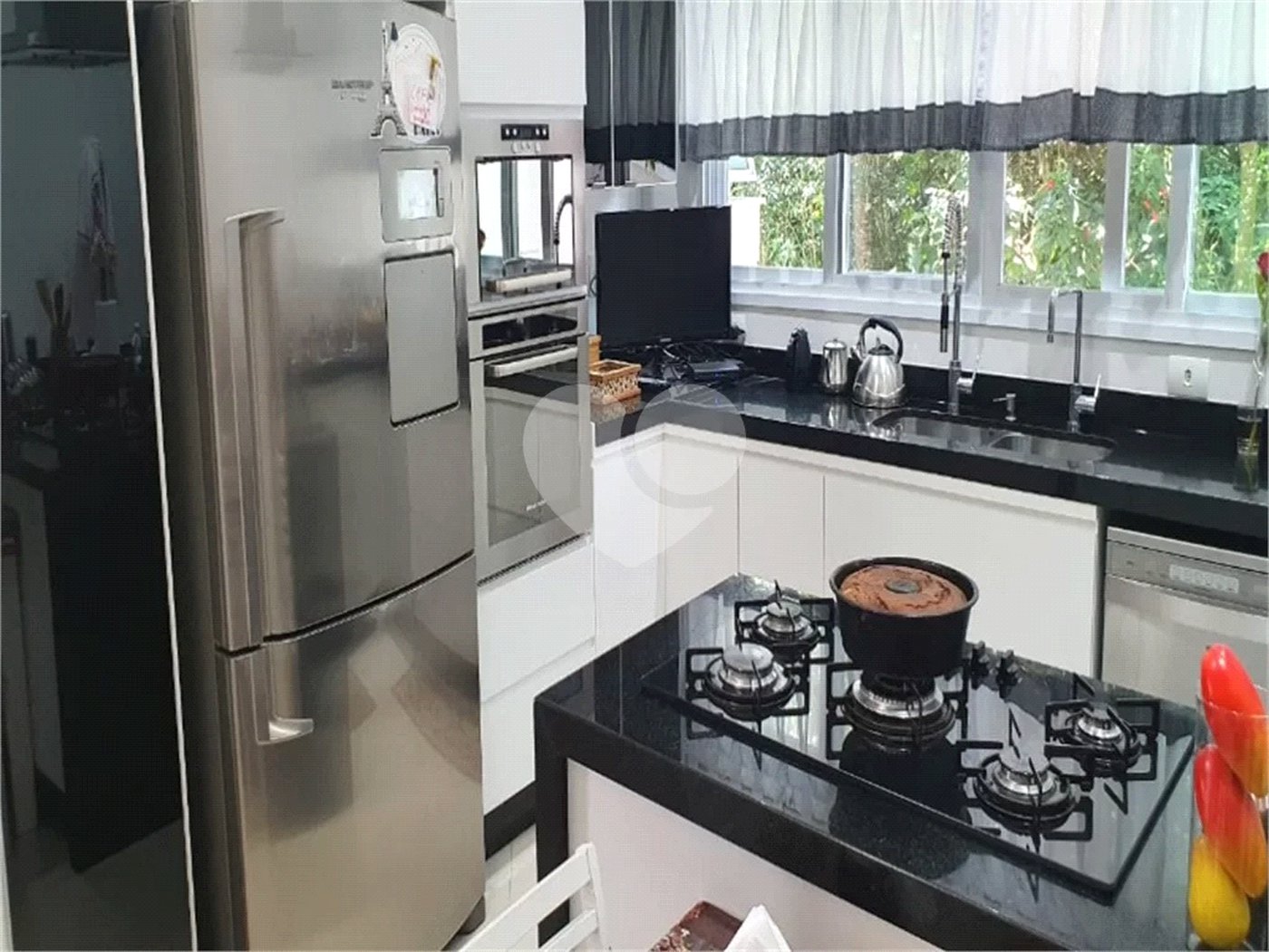 Casa à venda com 3 suítes no condomínio Parque Imperial da Cantareira, Mairiporã - SP