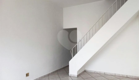 Sobrado à venda com 2 quartos em Vila Anglo Brasileira, São Paulo, SP
