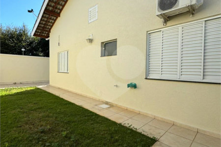 Casa à venda com 3 quartos, sendo 1 suíte, em Jardim Santa Bárbara, Atibaia, SP