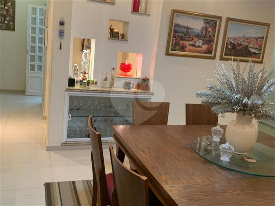 Casa à venda com 3 suítes no condomínio Residencial Villa dos Inglezes, Sorocaba - SP