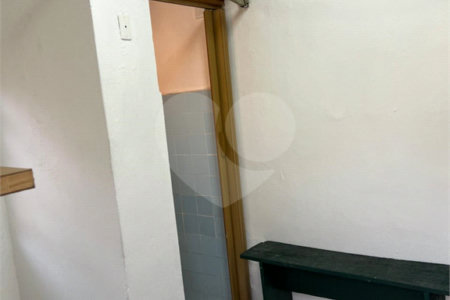 Sobrado à venda com 5 quartos, sendo 2 suítes, em Vila Universitária, São Paulo, SP