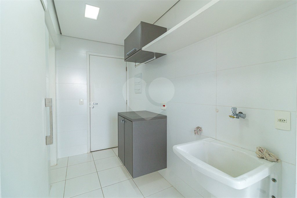 Apartamento à venda com 3 quartos, sendo 1 suíte,  em Chácara Santo Antônio, São Paulo, SP