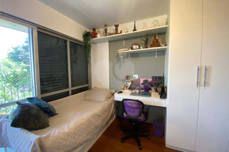 Apartamento à venda com 3 quartos, sendo 1 suíte,  em Vila Romana, São Paulo, SP