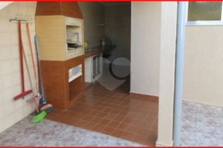 Sobrado à venda com 4 quartos, sendo 1 suíte,  em Alto da Lapa, São Paulo, SP