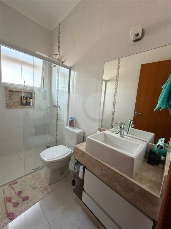 Casa à venda com 3 quartos, sendo 1 suíte, no condomínio Montreal Residence, Indaiatuba - SP