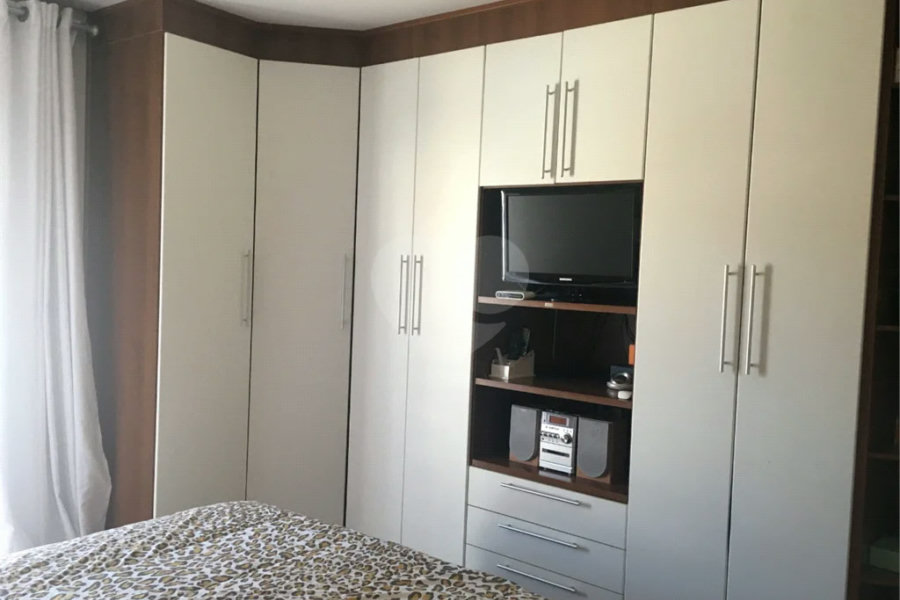 Casa à venda com 3 quartos, sendo 1 suíte, no condomínio Cond Res Paineiras, São Paulo - SP