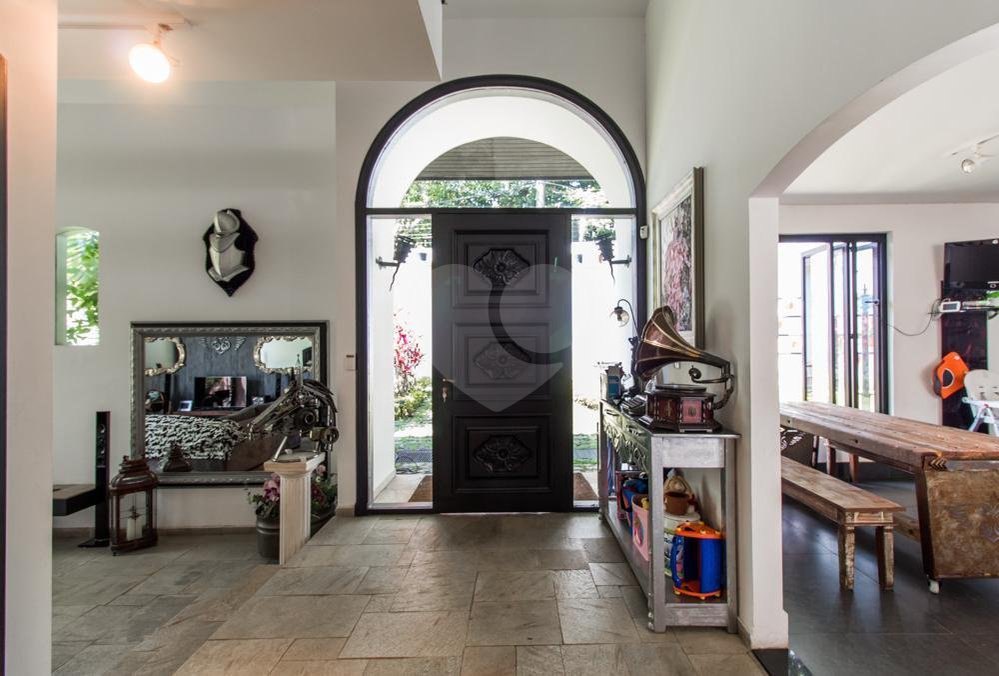 Casa à venda com 4 suítes em Jardim Marajoara, São Paulo, SP