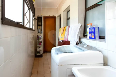 Apartamento à venda com 3 quartos, sendo 1 suíte, no Centro, São Bernardo do Campo, SP