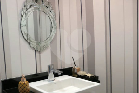 Apartamento à venda com 3 quartos, sendo 2 suítes, em Jardim Parque Morumbi, São Paulo, SP