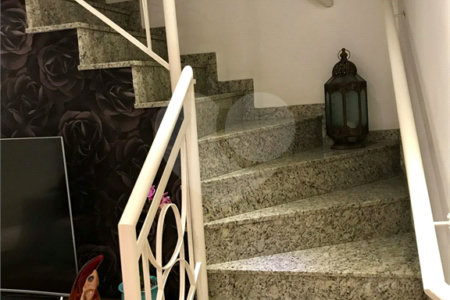 Casa à venda com 3 quartos, sendo 1 suíte, no condomínio San Marco, São Paulo - SP