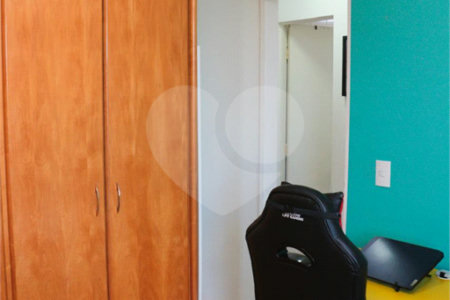 Apartamento à venda com 3 quartos, sendo 1 suíte, em Vila Gomes, São Paulo, SP