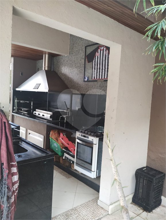 Casa à venda com 5 quartos, sendo 4 suítes, no condomínio Santa Teresa, Jundiaí - SP