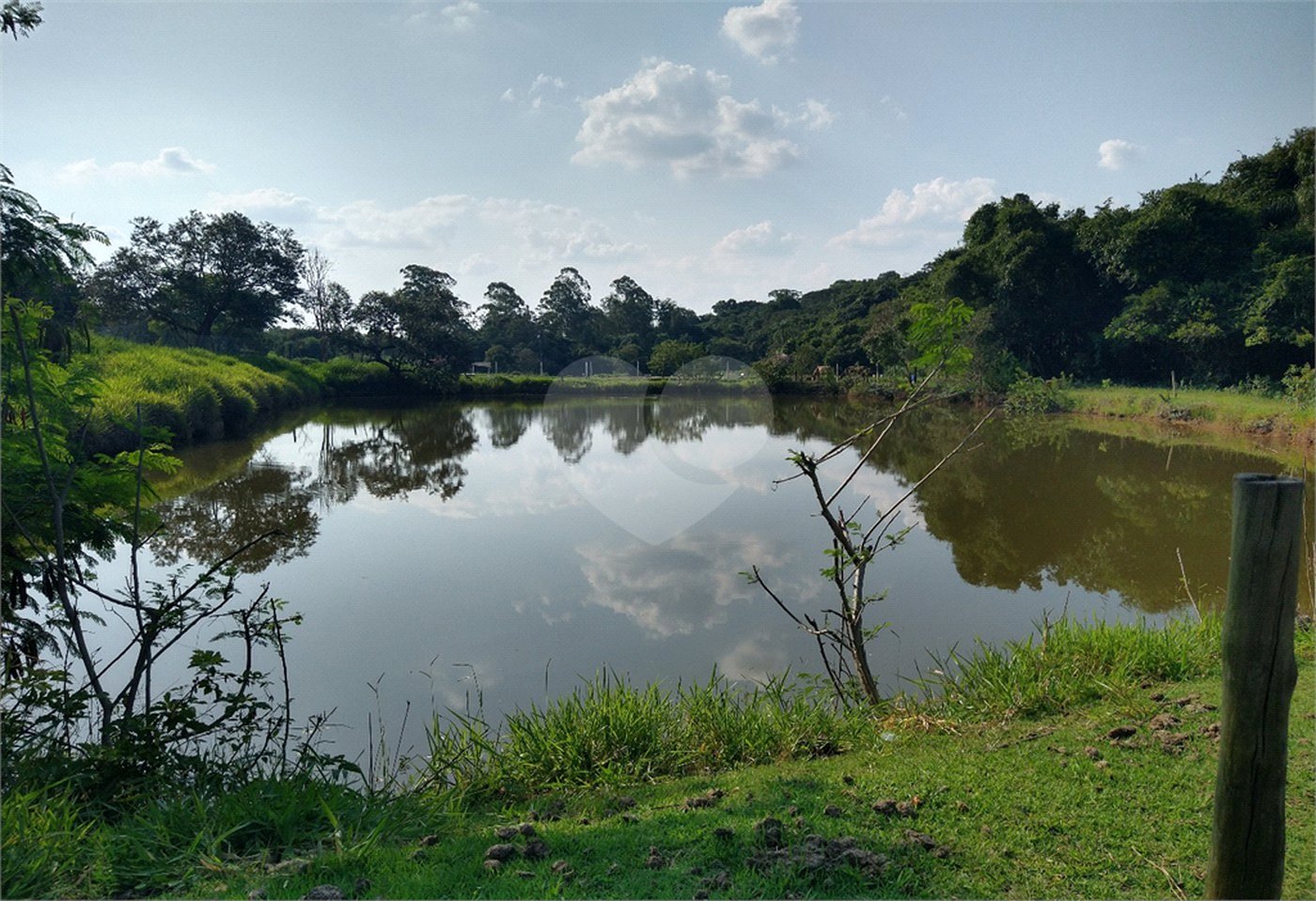 Sítio à venda com 4 quartos, sendo 2 suítes,  em Pimenta, Indaiatuba, SP