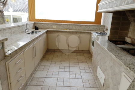 Casa à venda com 4 quartos, sendo 2 suítes,  em Vila Santista, Atibaia, SP