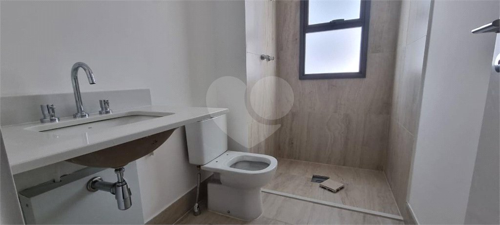 Apartamento à venda com 3 suítes em Moema, São Paulo, SP