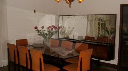 Casa Térrea à venda com 3 quartos em Vila Irmãos Arnoni, São Paulo, SP