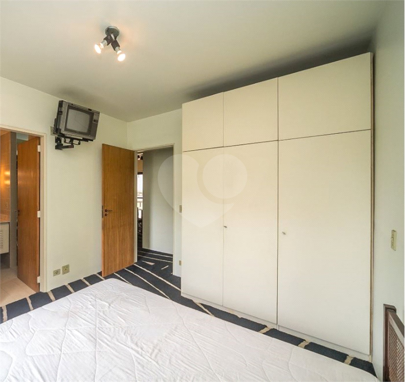 Apartamento à venda ou para alugar com 4 quartos, sendo 2 suítes, em Jardim Ampliação, São Paulo, SP