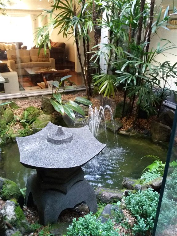 Sobrado à venda com 4 quartos, sendo 2 suítes, em Bosque da Saúde, São Paulo, SP
