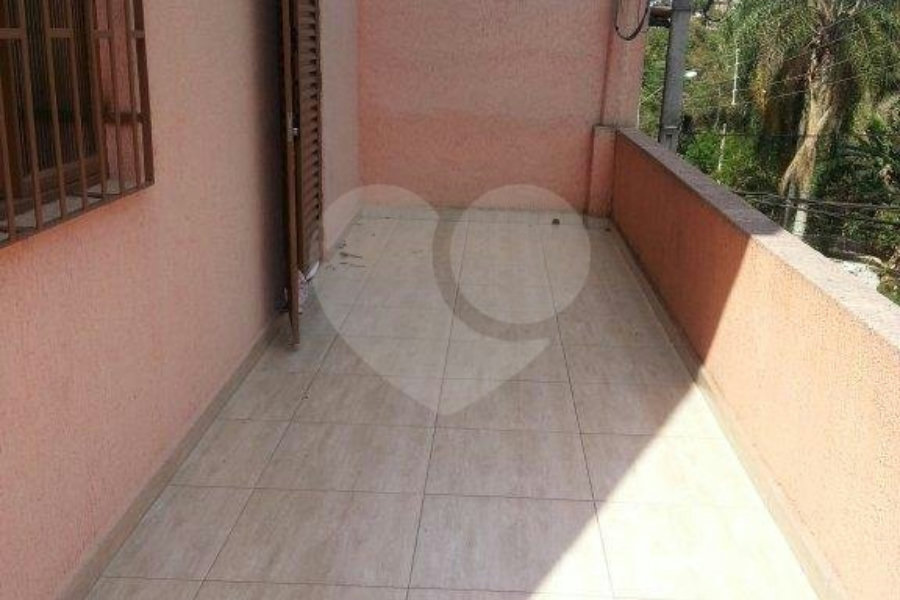 Sobrado à venda com 3 quartos, sendo 2 suítes,  em Jardim Nery, Mairiporã, SP