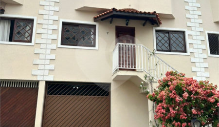 Casa à venda com 3 quartos, sendo 1 suíte,  no condomínio Residencial Morada do Horto, São Paulo - SP