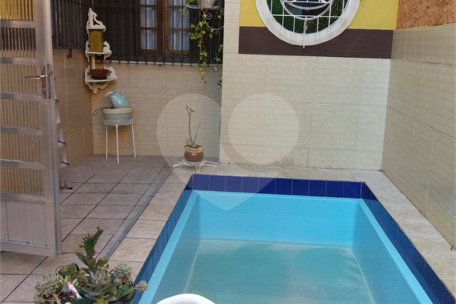 Sobrado à venda com 3 quartos, sendo 1 suíte,  em Vila Maria, São Paulo, SP