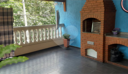 Sobrado à venda com 3 quartos em Jaraguá, São Paulo, SP