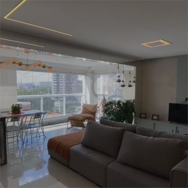 Apartamento à venda com 3 suítes em Vila Pompéia, São Paulo, SP