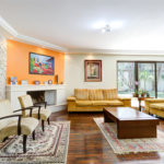 Casa Térrea à venda com 5 quartos, sendo 4 suítes, em Interlagos, São Paulo, SP