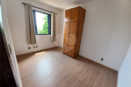 Apartamento no Condomínio Jardim Europa.