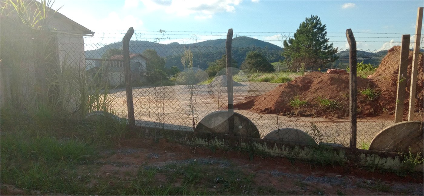 Terreno à venda com 1 quarto no Centro, Nazaré Paulista, SP