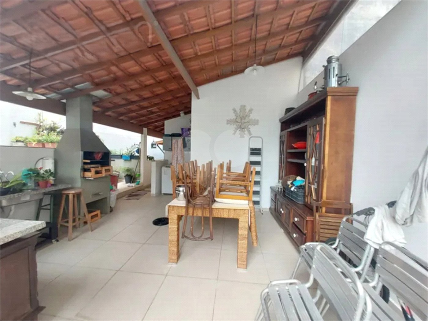 Sobrado à venda com 5 quartos, sendo 1 suíte, em Sumaré, São Paulo, SP