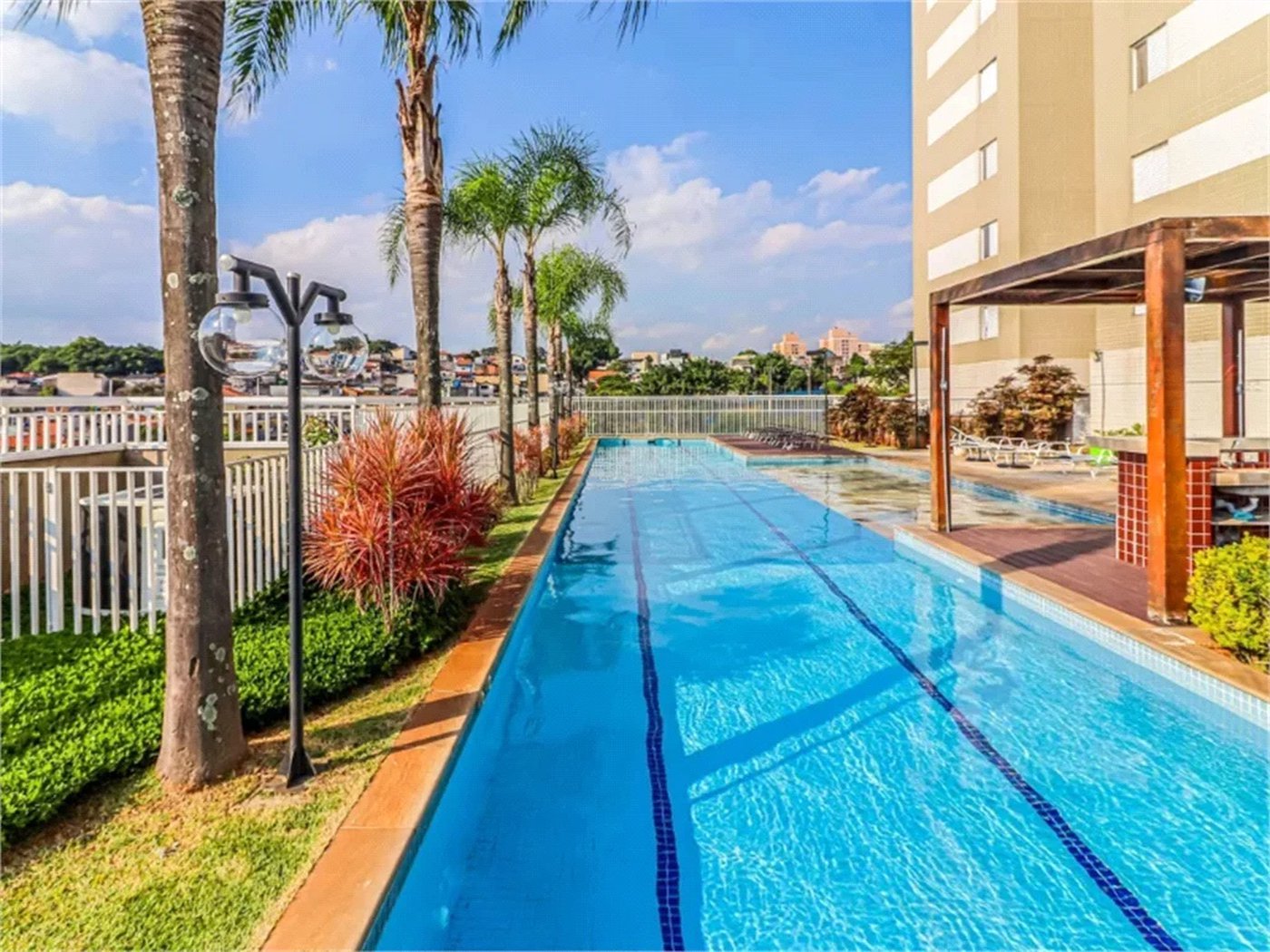 Apartamento à venda com 3 quartos, sendo 1 suíte,  em Vila Polopoli, São Paulo, SP