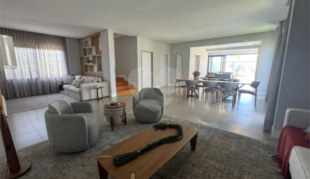 Casa à venda com 4 suítes no condomínio Villas do Golf, Itu - SP