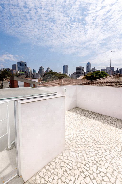 Sobrado à venda com 3 quartos, sendo 1 suíte,  em Brooklin Paulista, São Paulo, SP