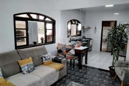 Casa à venda com 3 quartos, sendo 1 suíte, em Jardim Universo, Mogi das Cruzes, SP